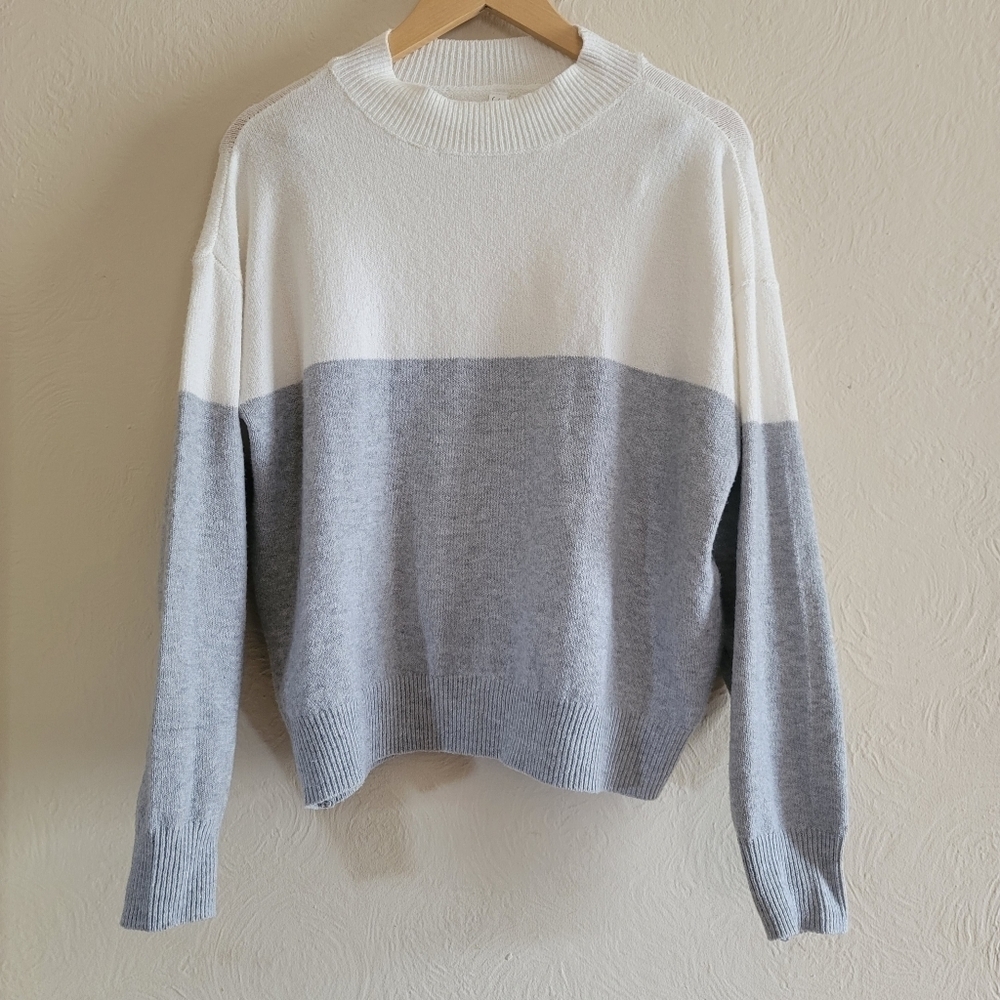 Stylus, Crew Neck Long Sleeve Pullover Sweater, Grey and Ivory, Size Small